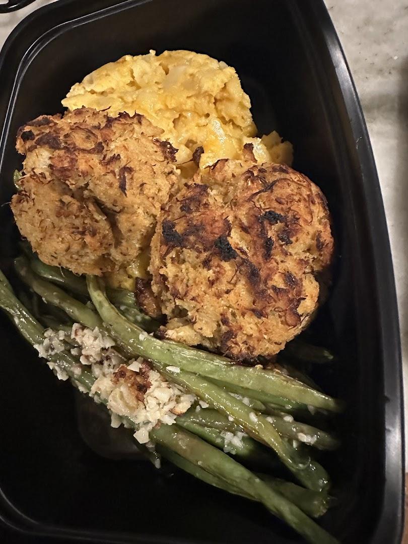 Chef Roe's Plates / Caterer